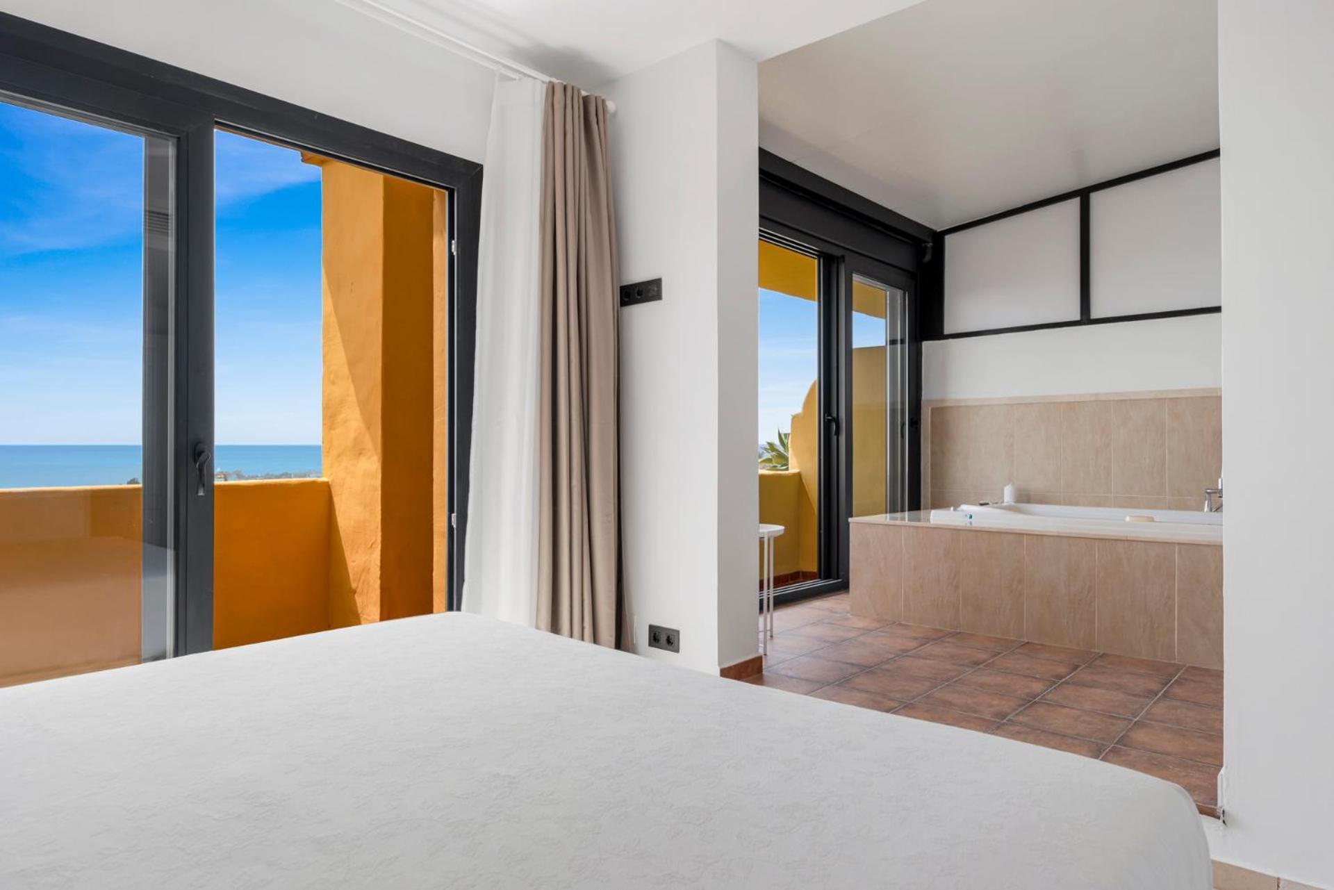 Sky And Sea Estepona Penthouse エクステリア 写真